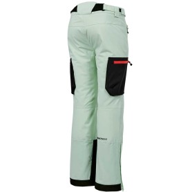 pantalon de ski féminin et sportif - image modifiée par l'IA